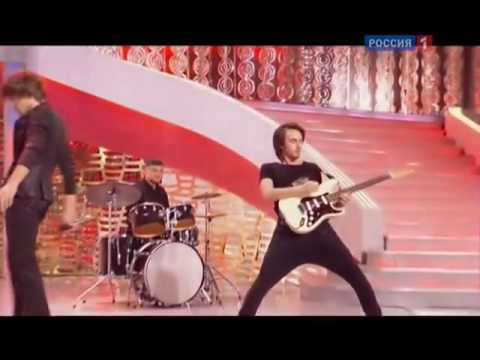 Видео: Игорь Николаев, Сосо Павлиашвили, Дима Билан, Валерий Меладзе  "The Show Must Go On"