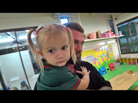 Видео: Как Майя ушла на каникулы  - детские сады в Паттайе