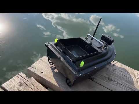 Видео: Обзор на бюджетный прикормочный кораблик D16.