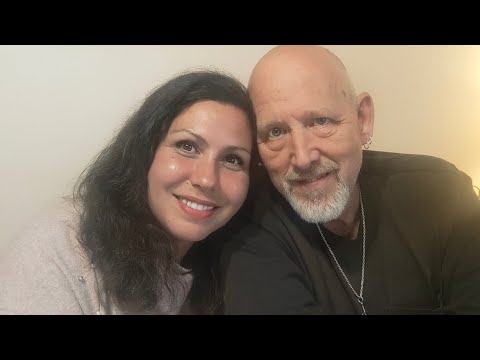 Видео: Един американец на село в България. Днес ви запознавам с моят съпруг 😊