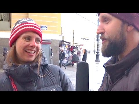 Видео: АМЕРИКАНКА ОТВЕЧАЕТ НА ШКОЛЬНЫЕ ВОПРОСЫ ЗА БАБОСЫ