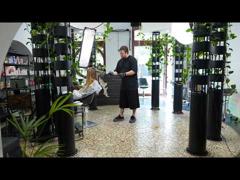 Видео: Балаяж и Слои – самая коммерческая стрижка