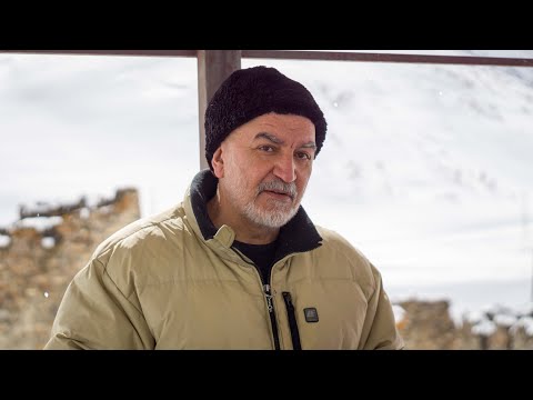 Видео: Слава Джанаев. На экскурсии IQ-тур в Туалгом.