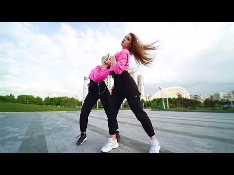 Видео: ТОП ХИТОВ 2020! | Танцы под русские хиты (Кайф ты поймала, Вечеринка, Кайфули)