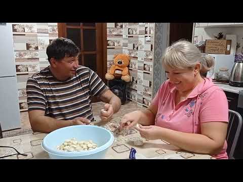 Видео: 26 октября/ прибрали уголь/ сварила борщ/ делаем хреновину 🍅