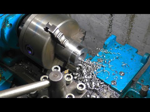 Видео: Точу деталь для пресса на школьном токарном станке