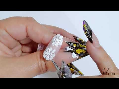 Видео: Маникюр "Кружево". Ажурные дизайн в маникюре