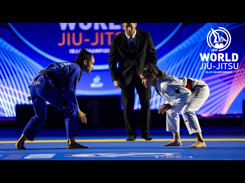 Видео: Миа Фунегра vs Андресса Гирау / Чемпионат мира 2025 г.