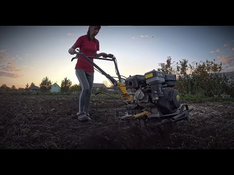 Видео: Заставил Супругу Копать Кракеном ОГОРОД