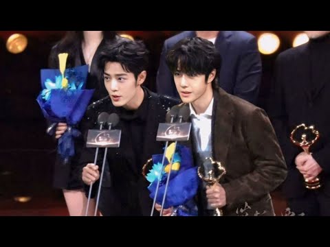 Видео: ЭТО ДЕЙСТВИТЕЛЬНО ПРОИЗОШЛО! Ван Ибо и Сяо Чжань шокируют Париж