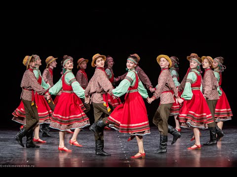 Видео: Карельский круговой танец "Хумахуш"