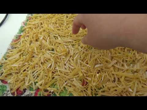Видео: Яблучний рулет 😋 синуля встиг на дегустацію 😊