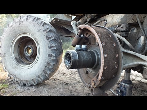 Видео: Урал лесовоз ЕжеГодное ТО Замена колодок и не только...