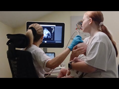 Видео: Делаем УЗИ головного мозга малышке