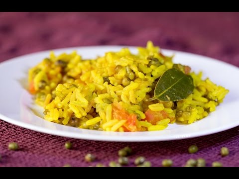 Видео: Кичри (Блюдо из риса, маша и овощей)