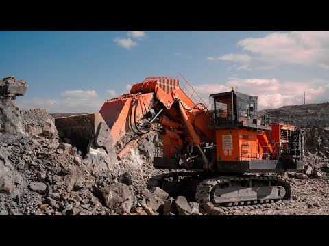 Видео: Электрический экскаватор Hitachi EX3600E-6 на разрезе Буреинский