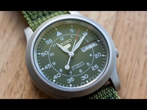 Видео: Обзор часов Seiko 5 Sports SNK805 на ремне