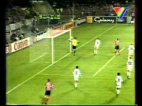 Видео: ПСВ Эйндховен - Динамо Киев 1:3. ЛЧ-1997/98 (2-й тайм).