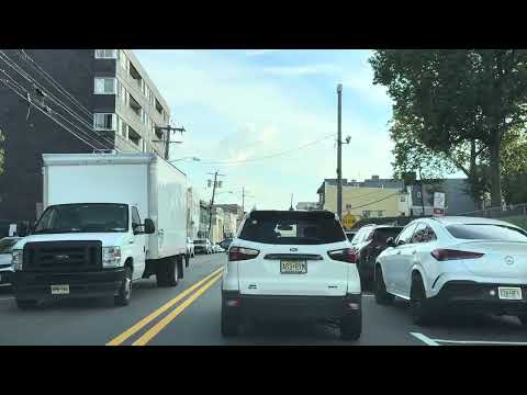 Видео: #801 ПРИГОРОДЫ НЬЮ ЙОРКА. ПРОКАТИМСЯ ИЗ КЛИФФСАЙД ПАРКА В НОРС БЕРГЕН. ❤️🇺🇸