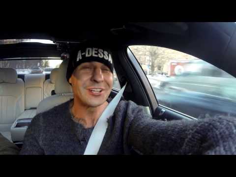 Видео: Стас Костюшкин водит 450-сильный BMW 7 Long!