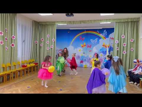 Видео: Праздник мам в средней группе 2 «Солнышко»
