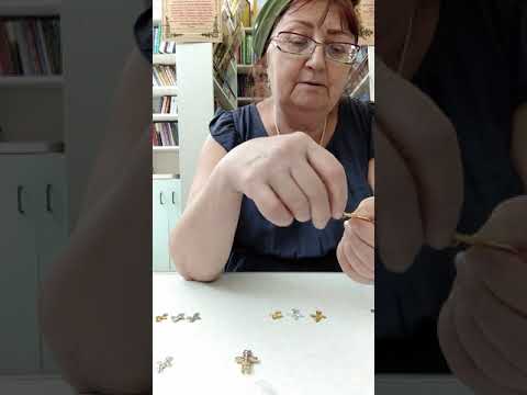 Видео: Как  выбрать  нательный  крест