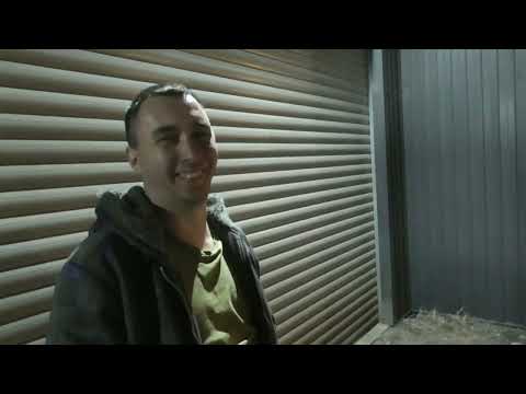 Видео: TOYOTA CROWN 141. Ставим контрактные пружины подвески.