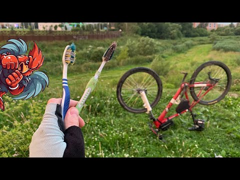 Видео: Как выправить петух переключателя. Секреты мойки велосипеда.