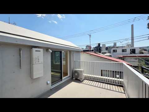 Видео: Микроквартира в Токио с солнечным балконом 🏠☀️ (Эпизод 80)
