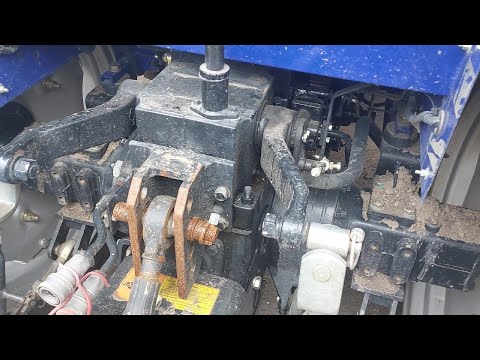 Видео: ДТЗ 5404. Ремонт гідравліки. Заміна втулок вала підйомника.