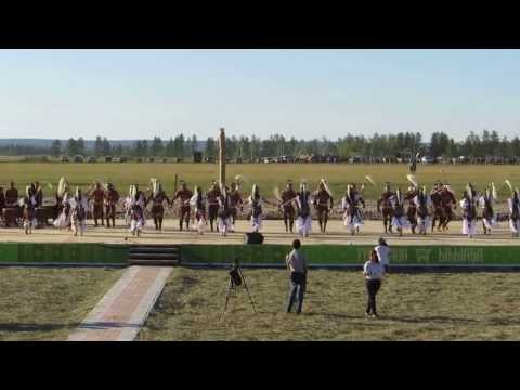 Видео: Танец "Дьөһөгөй" при открытии нового ипподрома в местности "Үс хатыҥ" (29.06.13)