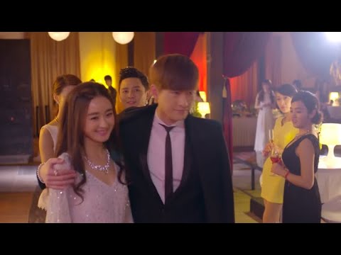 Видео: Преображение главной героини для ее карьеры привлекает внимание на банкете.