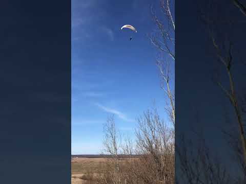 Видео: Улет на маршрут с ОЧЕНЬ маленьких горок. Параплан. Можайка. 9 апреля 2020 г.