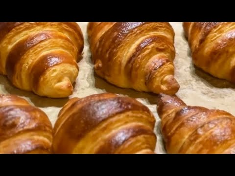 Видео: ФРАНЦУЗСКИЕ КРУАССАНЫ В ДОМАШНИХ УСЛОВИЯХ ❗️ВКУСНЫЙ, АРОМАТНЫЙ И ХРУСТЯЩИЙ 💯