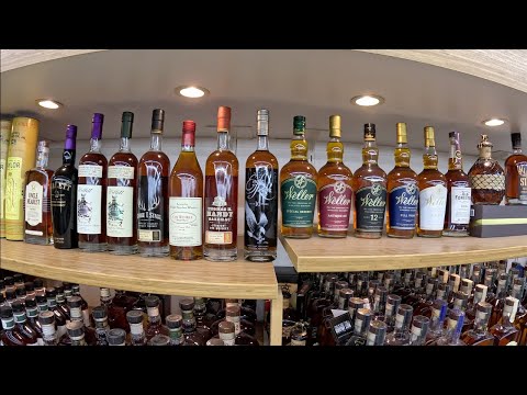 Видео: Большинство людей берут багаж, а я беру бурбон