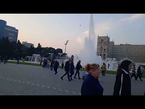 Видео: 8 НОЯБРЯ🇦🇿 ПРАЗДНИЧНЫЙ БУЛЬВАР🎉СТРАНА ПРАЗДНУЕТ ПОБЕДУ 🇦🇿ВЕЧЕРНИЙ БАКУ ПРЕКРАСЕН❤️#baku #zəfərgünü 