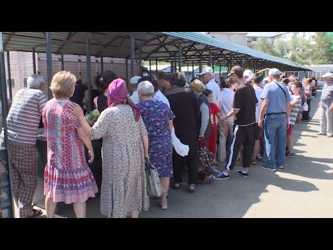Видео: Талдыкорганцы занимают очередь за сахаром с двух часов ночи