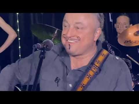 Видео: Павел Кашин клип "Шапито"