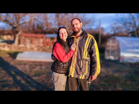 Видео: ЖИВОТ НА СЕЛО: Материалът за навеса е ГОТОВ 🥳 | Прекарай три дни на село с нас ♥ | Boho Soulz