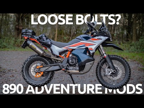Видео: Делаем хороший мотоцикл ещё лучше: KTM 890 R Build Series, фаза 2