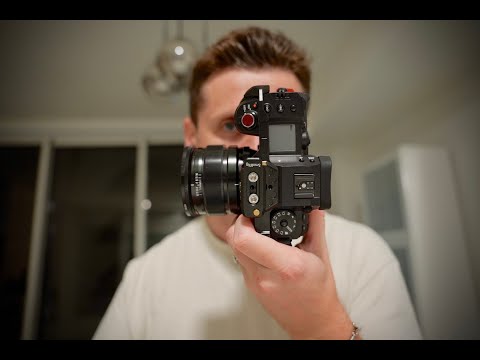 Видео: 2 года с Fujifilm XH2S — стоит ли она того в 2025 году?