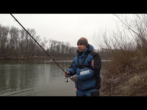 Видео: ГДЕ ИСКАТЬ ОКУНЯ НА РЕКЕ. РЫБА ЕСТЬ, КАК ЗАСТАВИТЬ КЛЮНУТЬ?