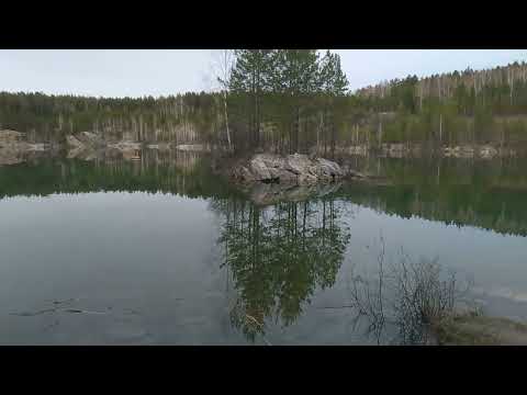 Видео: Абрашинский затопленный мраморный карьер (Мраморное Озеро)