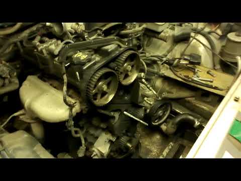 Видео: ВОЛГА 31105. ДВС КРАЙСЛЕР.Замена ремня ГРМ и Помпы.