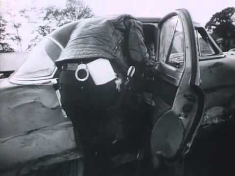 Видео: Уильям Клайн (William Klein) - Контрольные отпечатки