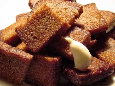 Видео: Как приготовить чесночные сухарики в микроволновке