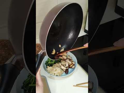 Видео: Энгийн нэгэн өдрийн бичлэг 2023.05.14