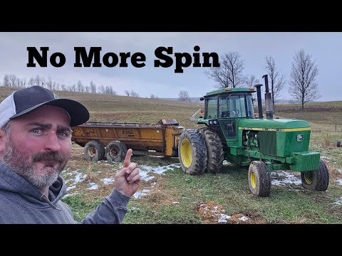 Видео: Силос забродил? Разбрасыватель борется с трудностями во время уборки.