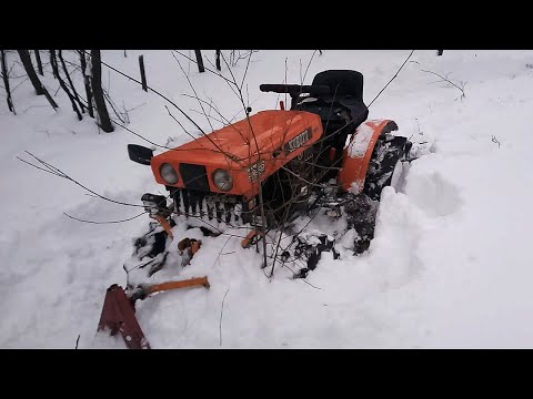 Видео: Лес зимой! Первый раз в лес))) Кубота B6000!