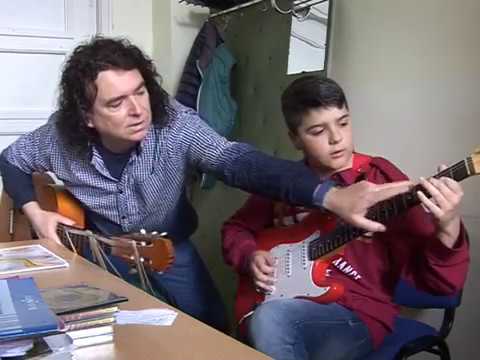 Видео: Уроци по китара .............. Guitar lessons